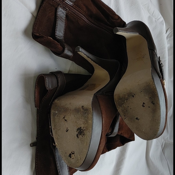 Knee High Suede Boots - Picture 4 of 4